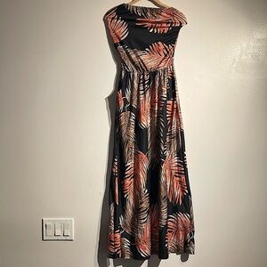 Maxi halter with pockets